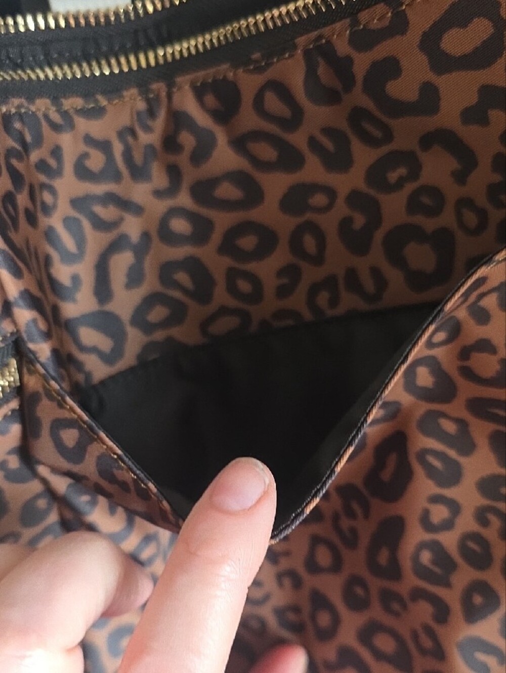 lululemon athletica Leopard Print Slouchy Sling Bag in Brown and Black.NWT - Picture 9 of 16